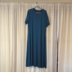 Elegant Teal Midi Dress